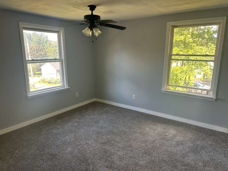 Building Photo - 1983 New St