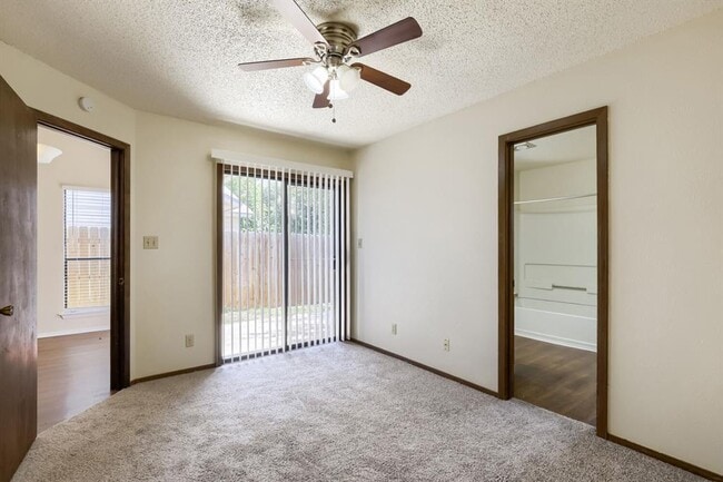 Building Photo - 2504 Howellwood Wy