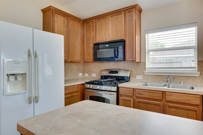 Building Photo - 19310 Golden Cactus Ln