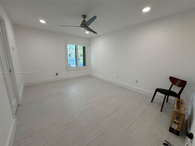 Building Photo - 12721 SW 68th Terrace