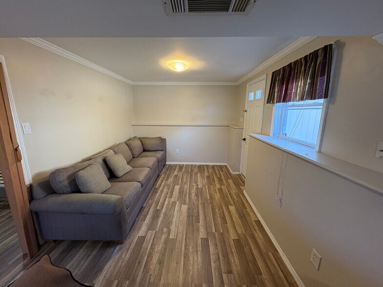 Building Photo - 318 Claremont Ave