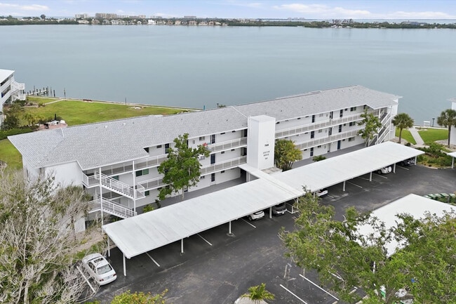 Building Photo - 769 John Ringling Blvd