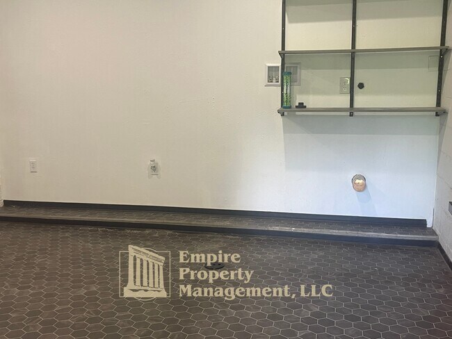 Building Photo - 93127 Marcola Rd