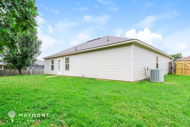 Building Photo - 14611 Parkway Meadows Dr