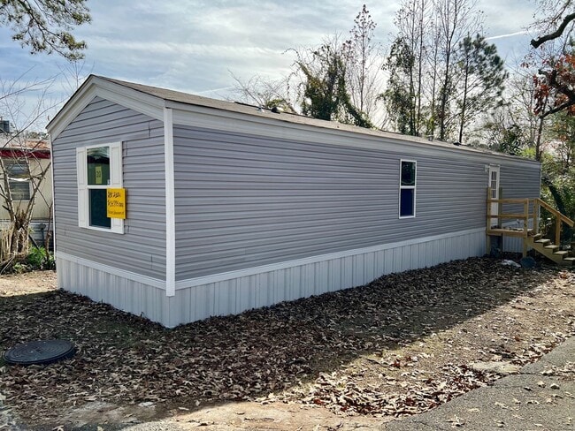 Building Photo - Calhoun Park Lot C9