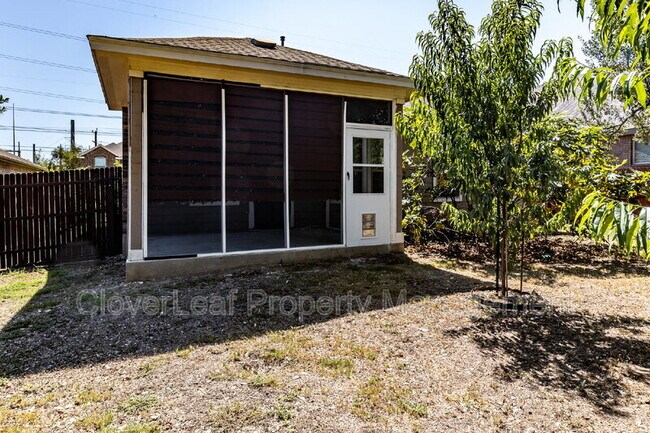 Building Photo - 5043 Segovia Way