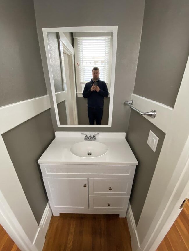 Building Photo - 4 bedroom in Daly City CA 94015