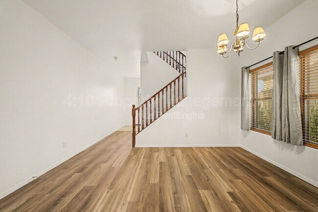 Building Photo - 6355 W Sophie Ln