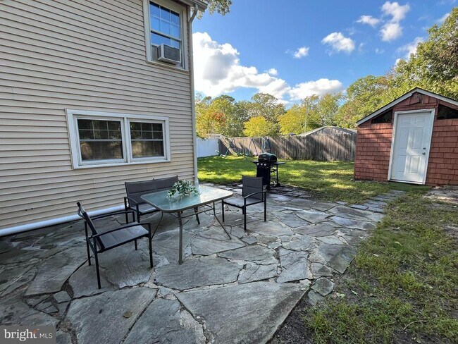 Building Photo - 87 Lighthouse Dr