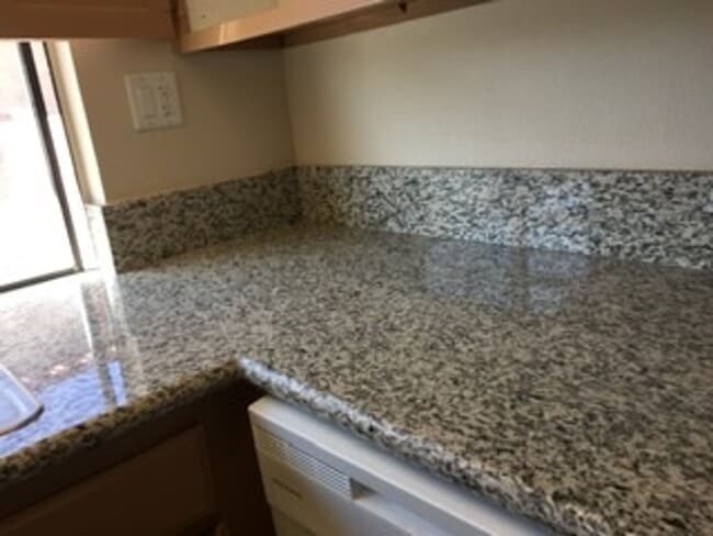 Building Photo - Great Location close to shopping at Durango and Summerlin Parkway