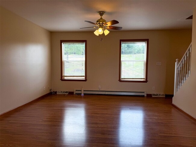 Building Photo - 10 Ashlyn Dr