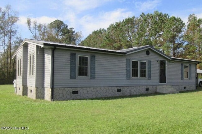 Primary Photo - 1557 Catherine Lake Rd