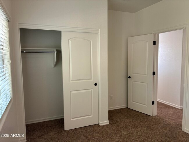 Building Photo - 14559 W Port Royale Ln