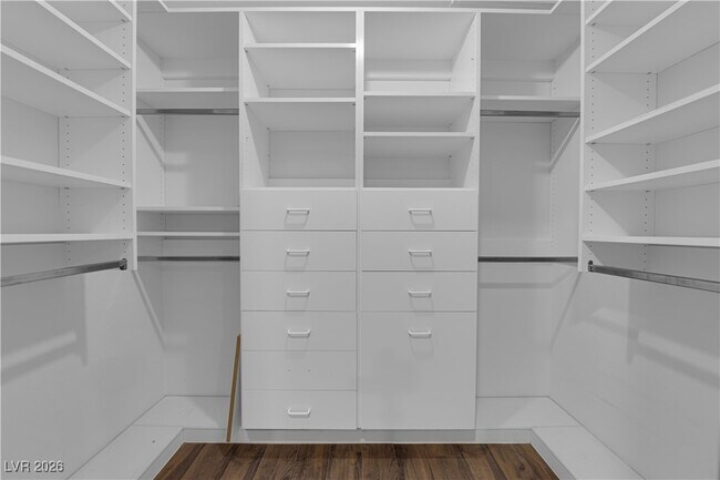 Building Photo - 2513 Wimbledon Dr