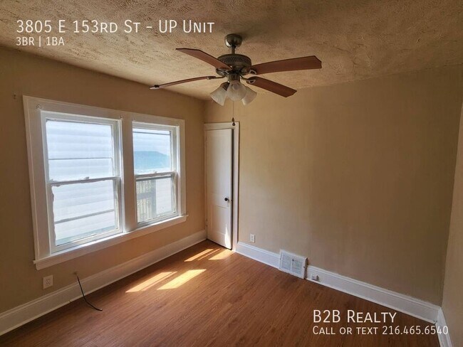 Building Photo - 3805 E 153rd St