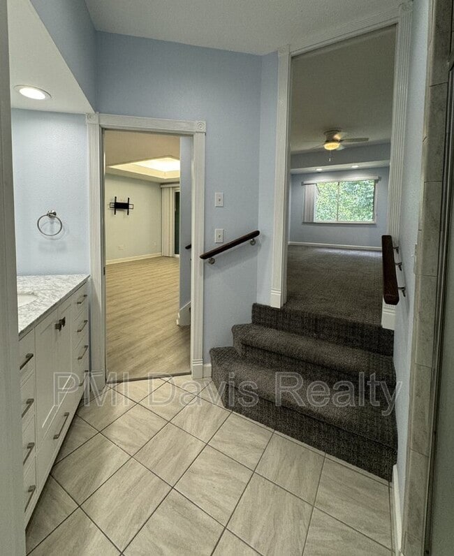 Building Photo - 2990 Ravines Rd