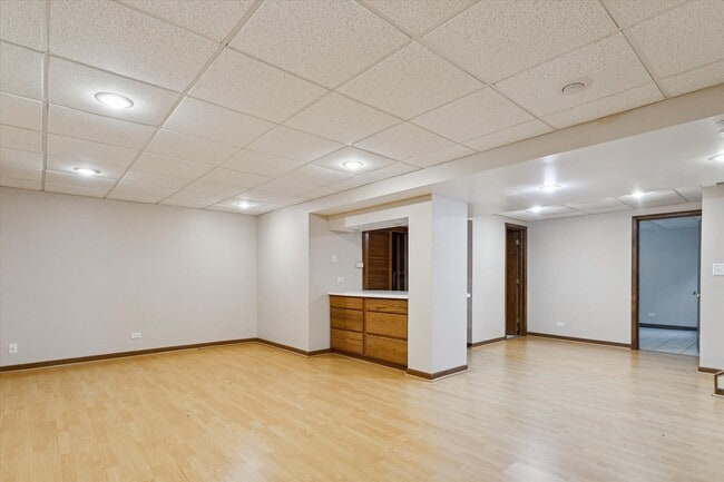 Building Photo - 1410 Fairfax Ln