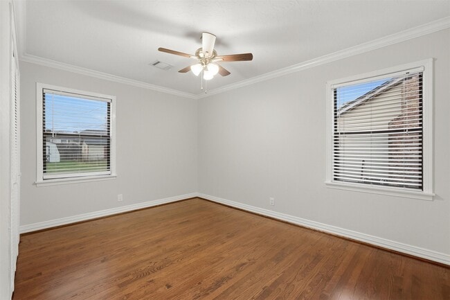 Building Photo - 4406 Marlborough Dr