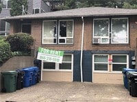 Building Photo - 5115 Ravenna Ave NE