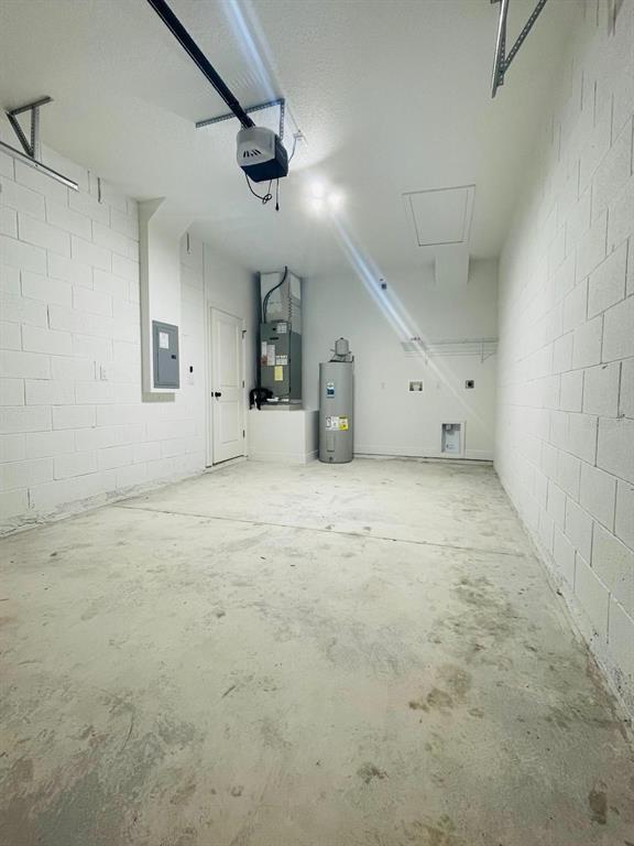 Building Photo - 1575 S Montgomery St