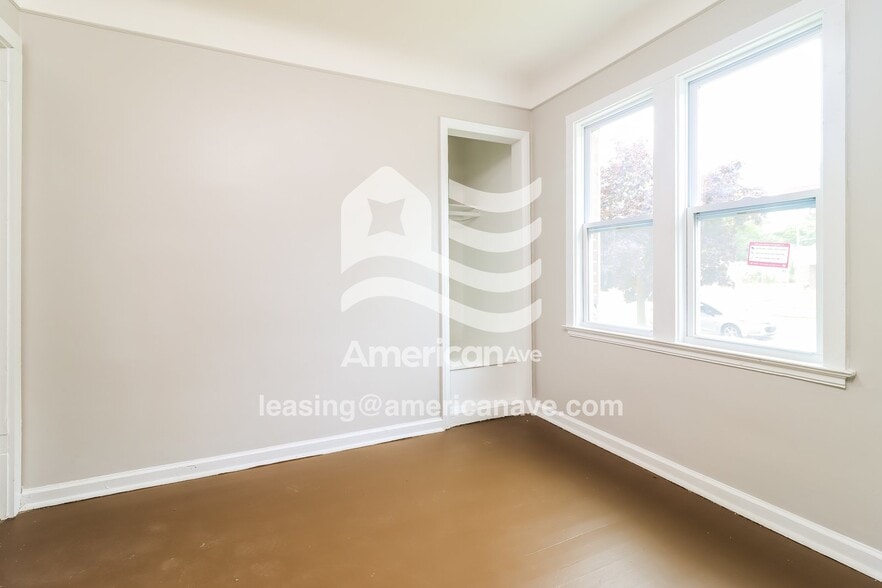 Building Photo - 20412 Lesure St