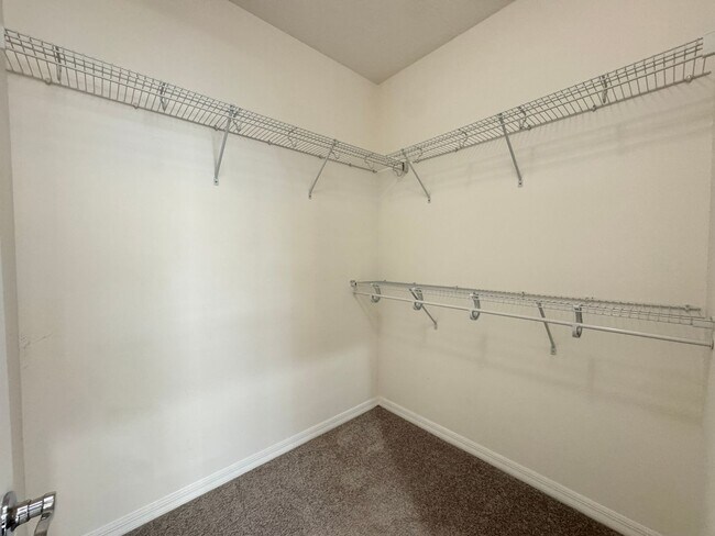 Building Photo - $300 off of a month of rent!! Experience the Epitome of Lakeside Luxury Living — For Rent in Narc...