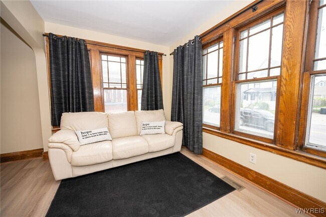 Building Photo - 98 E Delavan Ave