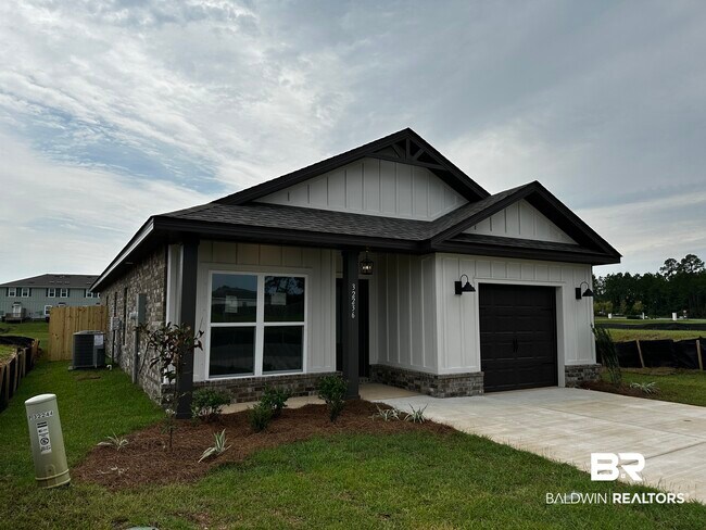 Building Photo - 32236 Revere Dr
