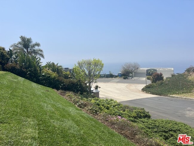 Building Photo - 214 Bellino Dr
