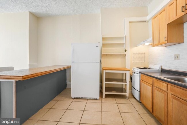 Building Photo - 471 Florida Ave NW