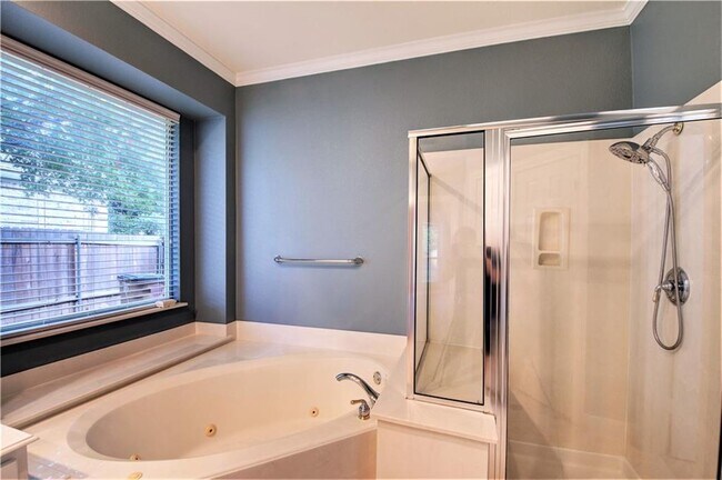 Building Photo - 8217 Endeavor Cir