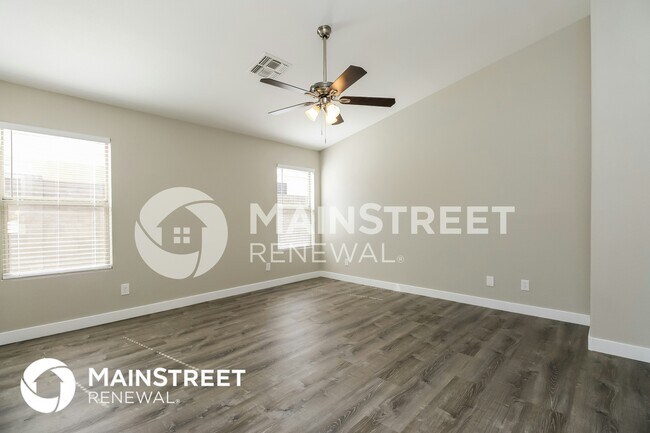 Building Photo - 8402 S 20th Pl