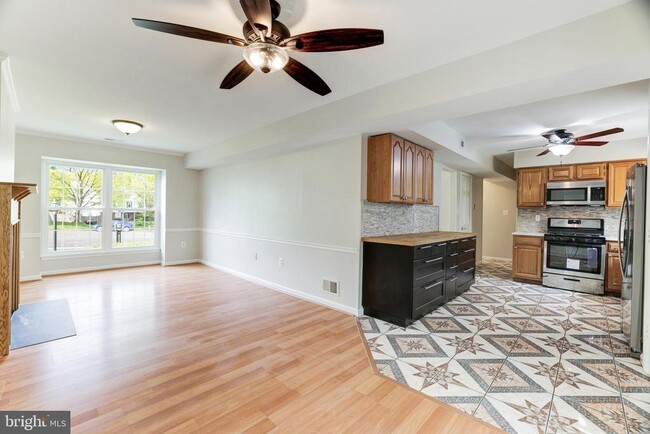 Building Photo - 13868 Racine Ct
