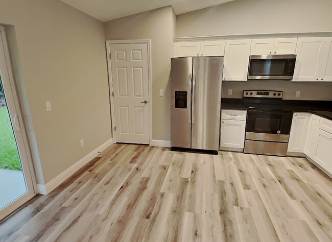 Building Photo - 6691 N Waycross Way