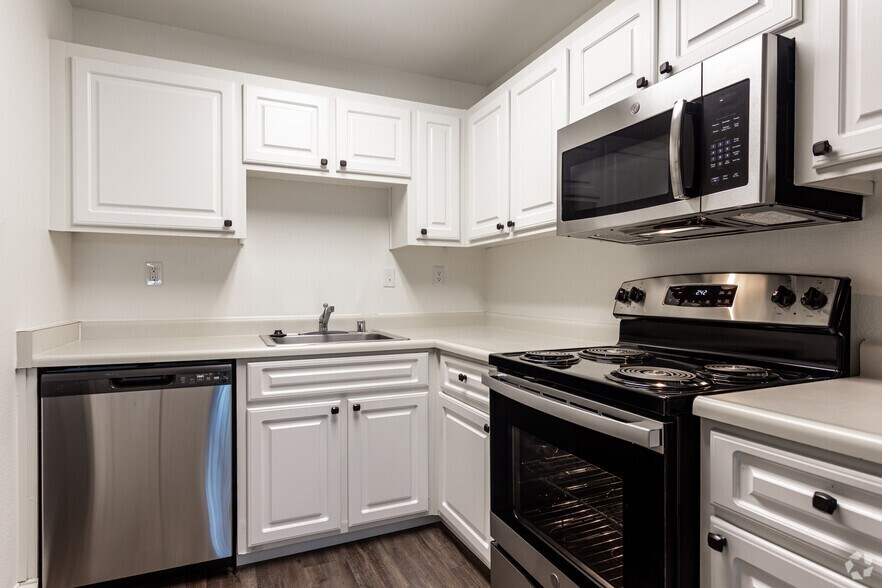Quail Hill Apartments Castro Valley, CA Apartment Finder