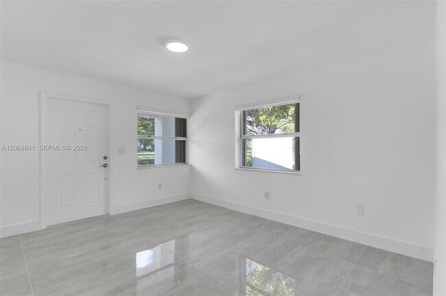Building Photo - 9999 NW 25th Terrace