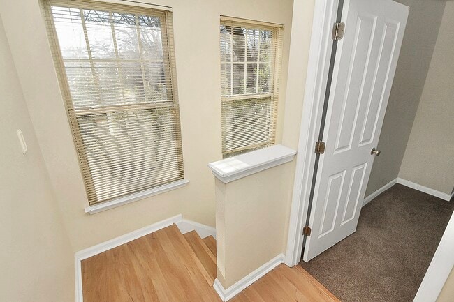 Building Photo - 526 N Davidson St