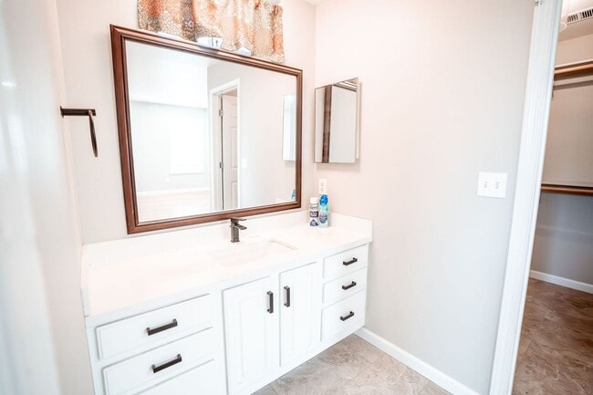 Building Photo - Single Family Home In McKinleyville!