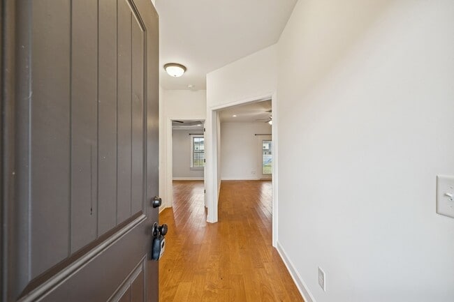 Building Photo - 2912 Butterfly Bend