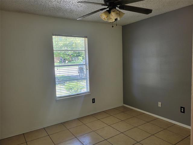 Building Photo - 1411 Clearfield Dr