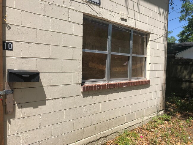 Primary Photo - 2310 Fairfax St