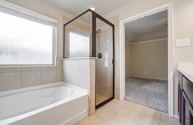 Building Photo - 23023 Black Mountain Ash Ct