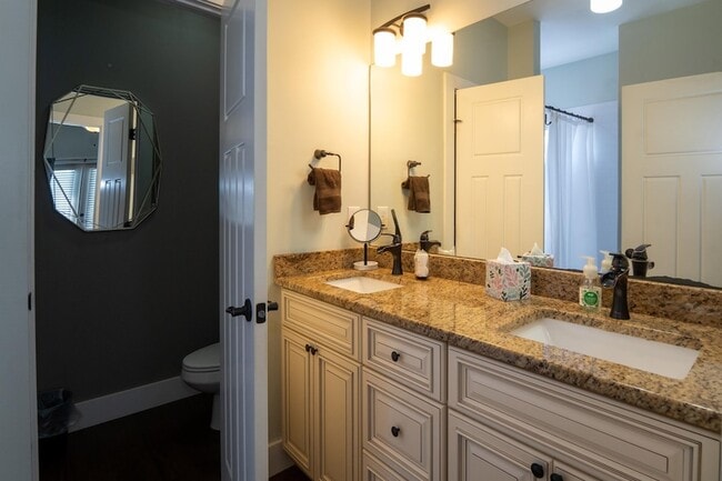 Building Photo - 228 Herada St