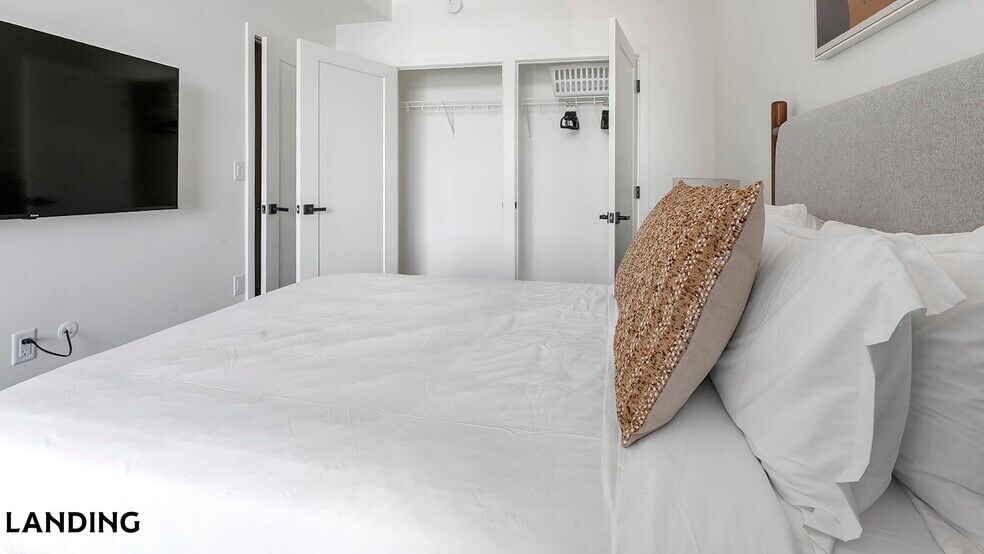 Building Photo - 632 Howard Rd SE