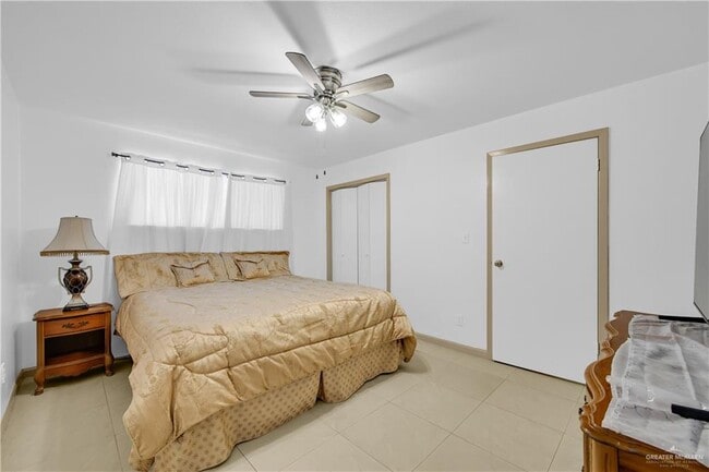 Building Photo - 16 Hibiscus Ave