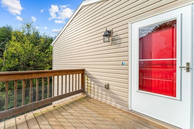 Building Photo - Modern 3-Bedroom Home Near Branson Landing – Available Now!