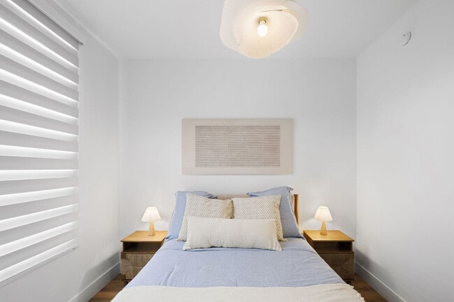 Building Photo - 41 NW 16th Ave