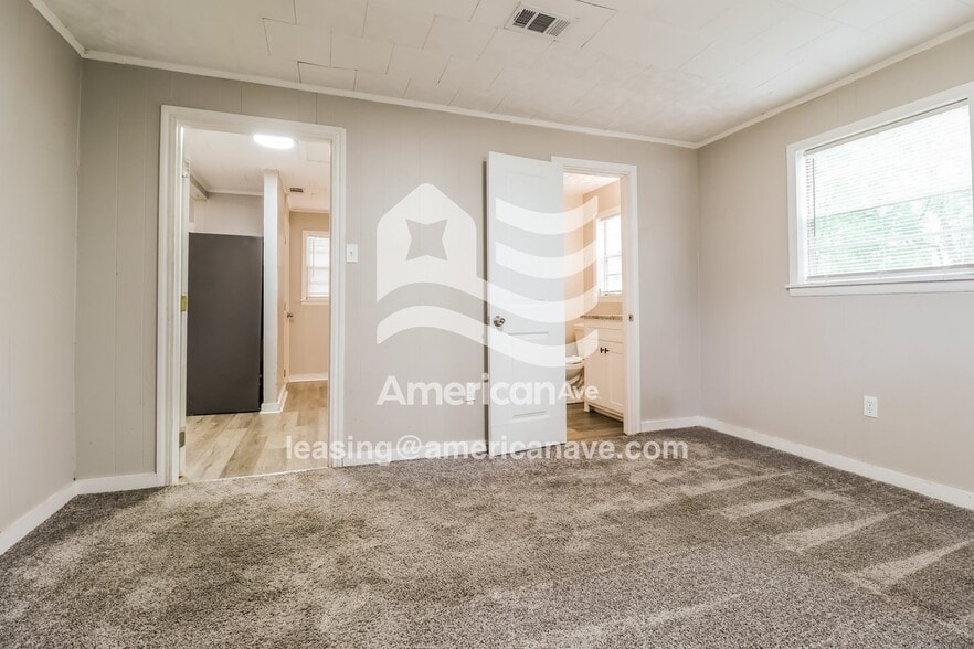 Building Photo - 1267 Hamilton St