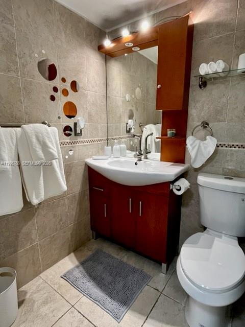 Building Photo - 2501 S Ocean Dr