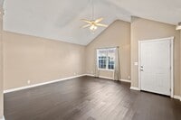 Building Photo - 1578 Chariot Dr